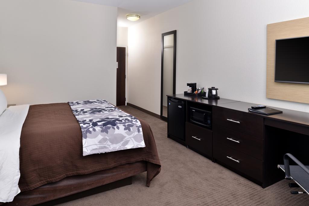 מרידיאן Sleep Inn & Suites חדר תמונה