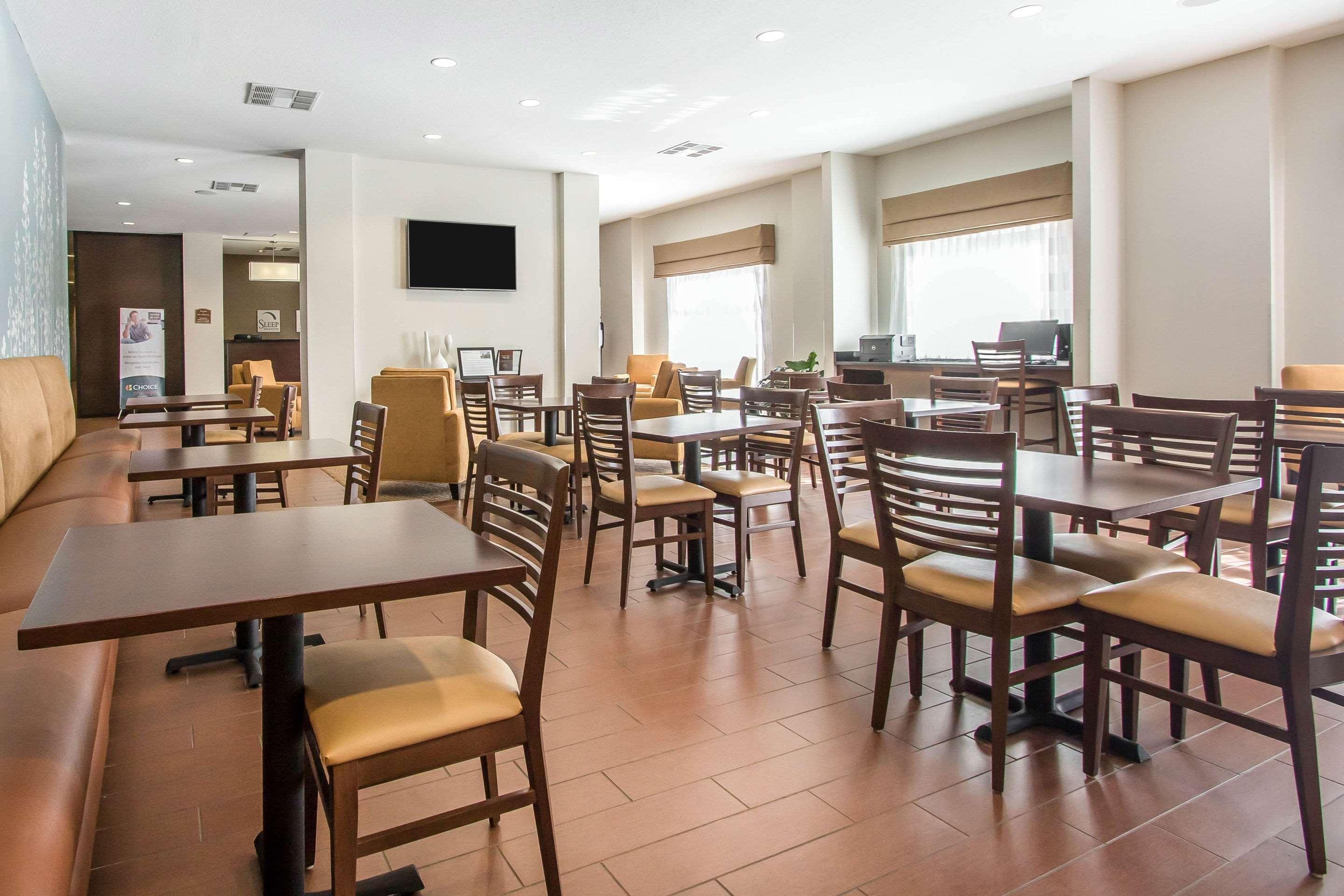 מרידיאן Sleep Inn & Suites מראה חיצוני תמונה