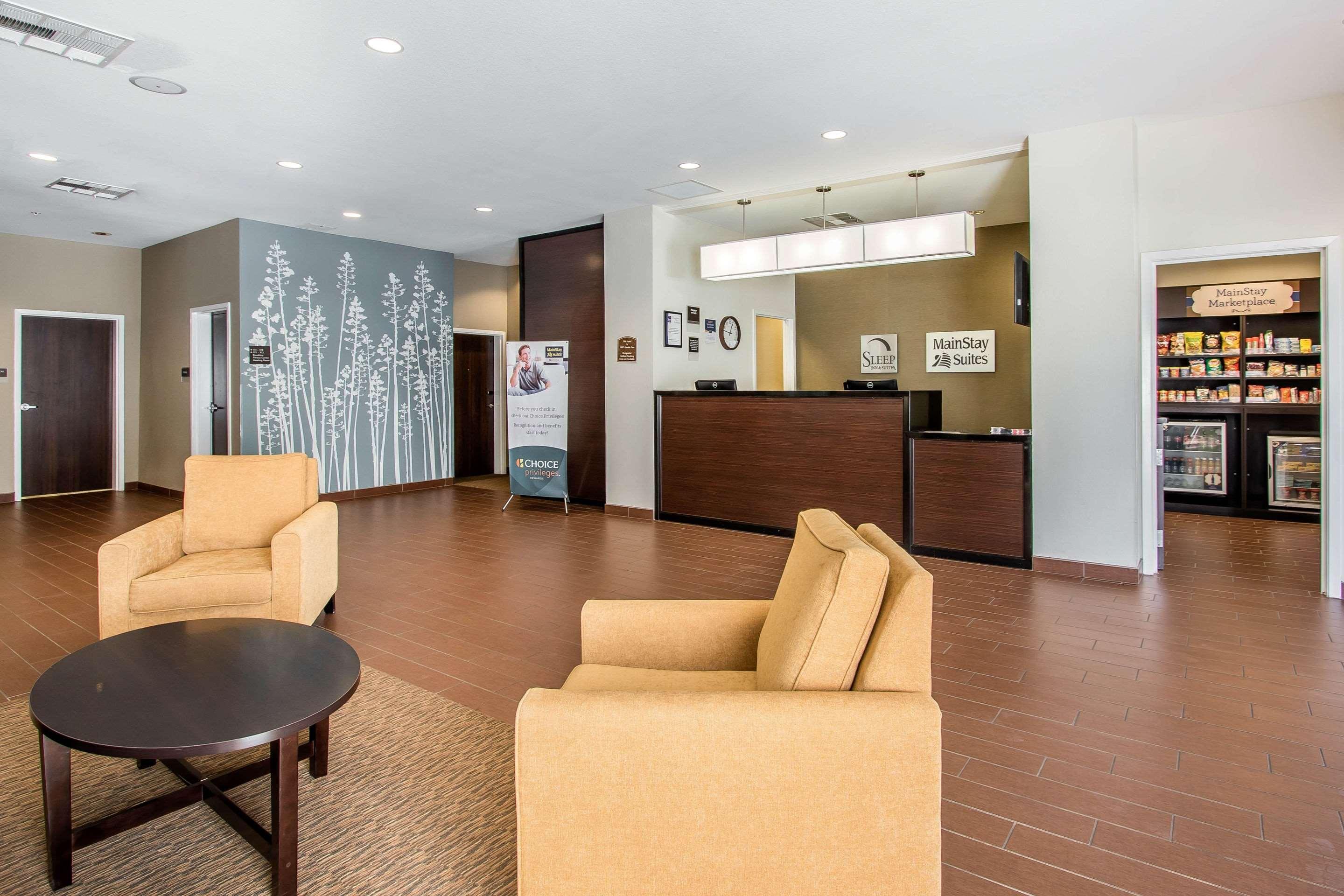 מרידיאן Sleep Inn & Suites מראה חיצוני תמונה
